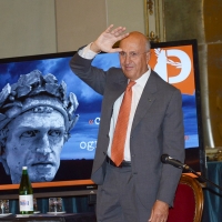 Foto Nicoloro G. 14/09/2018 Ravenna Continua l' ottava edizione di ' Dante 2021 ' il festival dedicato al Sommo Poeta e che quest' anno ha come titolo ' con l' animo che vince ogne battaglia '. L' evento, voluto dalla Fondazione Cassa di Risparmio di Ravenna con la direzione artistica dell' Accademia della Crusca, culminera' nel 2021, ricorrenza del settimo centenario della morte del Poeta. nella foto Antonio Patuelli, presidente ABI.