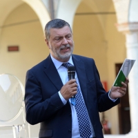 Foto Nicoloro nG. 15/09/2018 Ravenna Continua l' ottava edizione di ' Dante 2021 ' il festival dedicato al Sommo Poeta e che quest' anno ha come titolo ' con l' animo che vince ogne battaglia '. L' evento, voluto dalla Fondazione Cassa di Risparmio di Ravenna con la direzione artistica dell' Accademia della Crusca, culminera' nel 2021, ricorrenza del settimo centenario della morte del Poeta. nella foto Domenico De Martino, direttore artistico di Dante 2021.