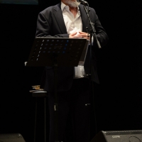 Foto Nicoloro G. 28/06/2016 Milano Quarta serata della diciassettesima edizione de \' La Milanesiana \' che quest\' anno ha per titolo \' La Vanità \'. nella foto l\' attore, scrittore, musicista Moni Ovadia.