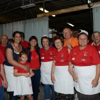 Foto Nicoloro G. 12/09/2016 Ravenna Serata conclusiva della Festa dell\' Unita\' del PD. nella foto Debora Serracchiani con un gruppo di volontari.