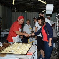 Foto Nicoloro G. 12/09/2016 Ravenna Serata conclusiva della Festa dell\' Unita\' del PD. nella foto Debora Serracchiani durante il suo giro di saluti ai volontari nei diversi stand della Festa.