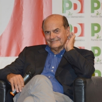 Foto Nicoloro G.02/09/2016 Ravenna Festa dell' Unita'. nella foto l' onorevole Pierluigi Bersani ospite della serata.