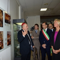 Foto Nicoloro G. 18/09/2016 Milano Inaugurazione della Giornata europea della Cultura Ebraica alla presenza del ministro della Difesa. nella foto l' assessore Filippo Del Corno, il sindaco Giuseppe Sala e il ministro Roberta Pinotti durante la visita alla mostra fotografica.