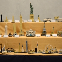 Foto Nicoloro G. 16/11/2018 Ravenna Inaugurato il \' Ravenna Brick Festival \', mostra di collezioni ed opere originali realizzate con i mattoncini LEGO. Nella citta\' famosa per i suoi mosaici si e\' voluto accostare i moderni mattoncini della LEGO alle antiche tessere dei mosaici nel comune concetto di assemblaggio che le due creazioni utilizzano. L\' intera esposizione si articola in diversi temi come Star Wars, Pianeta Artico, Architetture, La storia di Batman. nella foto creazioni ispirate alle architetture.
