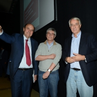 Foto Nicoloro G.   05/10/2017   Ravenna   Incontro e dibattito con alti esponenti di MDP e Campo Progressista sui temi di attualita\' politica. nella foto da sinistra Pierluigi Bersani, Vasco Errani e Giuliano Pisapia.