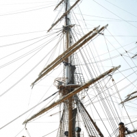 Foto Nicoloro G. 15/10/2018 Ravenna E' ormeggiata nel porto di Ravenna la Nave Scuola ' A. Vespucci ' che ha da poco concluso la Campagna d' istruzione 2018 che l' ha portata, per la prima volta in 87 anni di vita, all' attraversamento del Circolo Polare Artico. nella foto l' albero maestro alto 54 metri.