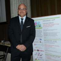 04/03/2017 Ravenna La Citroen Mehari di Giancarlo Siani, il giornalista assassinato dalla camorra, giunge a Ravenna, ultima tappa del suo \' Viaggio legale \' in Emilia Romagna. L\' auto e\' il simbolo di questa iniziativa che gode del patrocinio del Parlamento Europeo e attraverso diverse iniziative parla di legalita\' e di contrasto alle infiltrazioni mafiose. nella foto Giuseppe Antoci, presidente del Parco dei Nebrodi e vincitore del \' Premio nazionale Paolo Borsellino \' per il suo impegno contro le mafie.