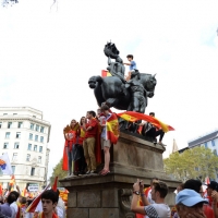 Foto Nicoloro G.   12/10/2017    Barcellona     Manifestazione con corteo degli unionisti per l' unita' della Spagna contro il progetto dell' indipendenza della Catalogna. nella foto immagini dal corteo.