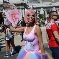 Foto Nicoloro G. 30/06/2018 Milano. Manifestazione con corteo per il Gay Pride. nella foto incontri lungo il corteo.