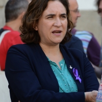 13/10/2017 Barcellona Il sindaco e la giunta comunale di Barcellona si raccolgono davanti al palazzo del Comune per un minuto di silenzio per una donna uccisa dal marito. nella foto il sindaco di Barcellona Ada Colau.