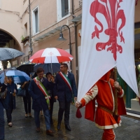 Foto Nicoloro G. 10/09/2017 Ravenna Celebrazione del 696° anniversario della morte del Sommo Poeta con l' intervento del sindaco di Firenze. nella foto i sindaci di Ravenna e Firenze, rispettivamente Michele de Pascale e Dario Nardella alla testa del corteo.