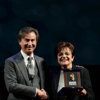 Foto Nicoloro G. 18/11/2018 Ravenna 47esima edizione del ' Premio Guidarello per il Giornalismo d' Autore '. nella foto Mario Boccaccini, presidente del Gruppo Terziario di Confindustria Ravenna, consegna il riconoscimento a Carla Fabbri, che dirige l' Istituto Friedrich Schurr premiato nella sezione audiovisivi del Guidarello Romagna.