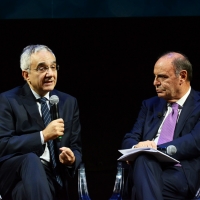 Foto Nicoloro G. 18/11/2018 Ravenna 47esima edizione del ' Premio Guidarello per il Giornalismo d' Autore '. nella foto a sinistra il giornalista Dario Di Vico, premiato nella sezione societa' del Guidarello Nazionale, e Bruno Vespa.