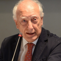 Foto Nicoloro G. 25/07/2017 Ravenna Presentazione del programma dell' edizione 2017 dell' evento ' Dante 2021 ', ricorrenza del VII centenario della morte del Sommo Poeta. Questa edizione che si svolgera' dal 13 al 17 settembre ha per titolo ' il lungo studio e il grande amore '. nella foto il presidente della Fondazione Cassa di Risparmio di Ravenna Ernesto Giuseppe Alfieri.