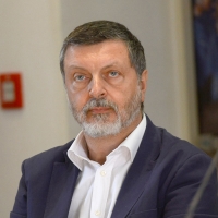 Foto Nicoloro G. 25/07/2017 Ravenna Presentazione del programma dell\' edizione 2017 dell\' evento \' Dante 2021 \', ricorrenza del VII centenario della morte del Sommo Poeta. Questa edizione che si svolgera\' dal 13 al 17 settembre ha per titolo \' il lungo studio e il grande amore \'. nella foto il direttore artistico di \' Dante2021 \' Domenico De Martino.