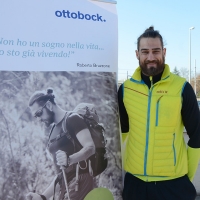 Foto Nicoloro G. 17/12/2017 Ravenna L' atleta senza una gamba Roberto Bruzzone tentera' un' impresa da guinness, denominata Forrest Gamb Endurance, percorrendo 100 chilometri in 24 ore. Parte dalla Darsena della citta' romagnola seguendo un itinerario prestabilito che lo riportera' a Ravenna. Se dovesse andare a buon fine quest' impresa si aggiungera' ad altre gia' compiute tra le quali spiccano l' ascesa del monte Aconcagua, la traversata del deserto della Namibia, la traversata dal Peru' alla Bolivia. nella foto Roberto Bruzzone.