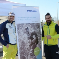 Foto Nicoloro G. 17/12/2017 Ravenna L\' atleta senza una gamba Roberto Bruzzone tentera\' un\' impresa da guinness, denominata Forrest Gamb Endurance, percorrendo 100 chilometri in 24 ore. Parte dalla Darsena della citta\' romagnola seguendo un itinerario prestabilito che lo riportera\' a Ravenna. Se dovesse andare a buon fine quest\' impresa si aggiungera\' ad altre gia\' compiute tra le quali spiccano l\' ascesa del monte Aconcagua, la traversata del deserto della Namibia, la traversata dal Peru\' alla Bolivia. nella foto l\' atleta Roberto Bruzzone, a destra, con il suo preparatore Alessio Alfier.