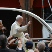 Foto Nicoloro G. 01/10/2017 Cesena ( Forli\'-Cesena ) Visita di papa Francesco a Cesena. nella foto Papa Francesco al suo arrico nella piazza di Cesena.