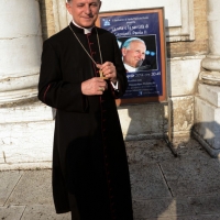 Foto Nicoloro G.  29/04/2014   Ravenna   Cerimonia nella Basilica di Santa Maria in Porto per l' arrivo delle reliquie di Giovanni Paolo II. nella foto monsignore Mierczyslaw Mokrzycki, arcivescovo di Leopoli, che fu segretario di Giovanni Paolo II e che ha portato a Ravenna le reliquie di Giovanni Paolo II.