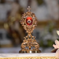 Foto Nicoloro G. 29/04/2014 Ravenna Cerimonia nella Basilica di Santa Maria in Porto per l' arrivo delle reliquie di Giovanni Paolo II. nella foto la teca contenente una ciocca di capelli del Santo Giovanni Paolo II.