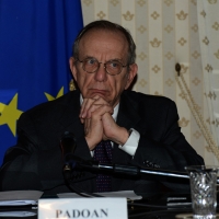 Foto Nicoloro G.   23/02/2015   Milano    Firmato l' accordo sullo scambio d' informazioni tra i ministri di Economia e Finanze di Italia e Svizzera. nella foto il ministro Pier Carlo Padoan.