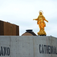 Foto Nicoloro G.   01/05/2015  Milano   Al via l' Expo Milano 2015, l' Esposizione Internazionale che l'Italia ospiterà dal primo Maggio al 31 Ottobre 2015. nella foto la copia della Madonnina esposta all' Expo.