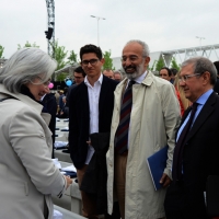 Foto Nicoloro G.   01/05/2015  Milano   Al via l' Expo Milano 2015, l' Esposizione Internazionale che l'Italia ospiterà dal primo Maggio al 31 Ottobre 2015. nella foto il giornalista Gad Lerner parla con Rosy Bindi e di fianco il giornalista Massimo Mucchetti.