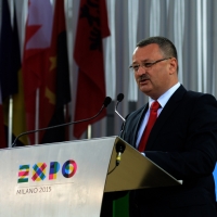 Foto Nicoloro G.   01/05/2015  Milano   Al via l' Expo Milano 2015, l' Esposizione Internazionale che l'Italia ospiterà dal primo Maggio al 31 Ottobre 2015. nella foto il presidente del BIE Ferdinand Nagy.