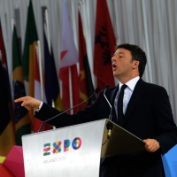 Foto Nicoloro G.   01/05/2015  Milano   Al via l' Expo Milano 2015, l' Esposizione Internazionale che l'Italia ospiterà dal primo Maggio al 31 Ottobre 2015. nella foto il premier Matteo Renzi.