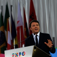 Foto Nicoloro G.   01/05/2015  Milano   Al via l' Expo Milano 2015, l' Esposizione Internazionale che l'Italia ospiterà dal primo Maggio al 31 Ottobre 2015. nella foto il premier Matteo Renzi.
