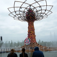 Foto Nicoloro G.   01/05/2015  Milano   Al via l' Expo Milano 2015, l' Esposizione Internazionale che l'Italia ospiterà dal primo Maggio al 31 Ottobre 2015. nella foto l' Albero della Vita.