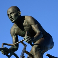Foto Nicoloro G.  14/02/2014   Cesenatico (FC)   Cerimonia di "svelatura" della statua in bronzo di Marco Pantani a dieci anni dalla morte del campione di ciclismo. nella foto la statua di Marco Pantani.