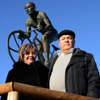 Foto Nicoloro G.  14/02/2014   Cesenatico (FC)   Cerimonia di "svelatura" della statua in bronzo di Marco Pantani a dieci anni dalla morte del campione di ciclismo. nella foto i genitori del campione Paolo e Tonina Pantani.
