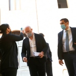Foto Nicoloro G.   14/05/2021   Ravenna   Anteprima stampa dell' apertura del Museo Dante nell' ambito delle celebrazioni per il settimo centenario della morte del Sommo Poeta. nella foto il governatore Stefano Bonaccini al suo arrivo al Museo Dante si sottopone al termoscanner. Con lui il sindaco di Ravenna Michele de Pascale.