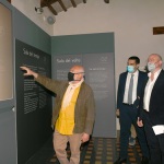 Foto Nicoloro G.   14/05/2021   Ravenna   Anteprima stampa dell' apertura del Museo Dante nell' ambito delle celebrazioni per il settimo centenario della morte del Sommo Poeta. nella foto il direttore del Museo Dante Maurizio Tarantino fa da guida alla visita del museo al governatore Stefano Bonaccini e al sindaco Michele de Pascale.