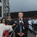 12/08/2022  Ravenna  E' approdata nel porto di Ravenna la prima nave proveniente dall' Ucraina con un carico di 15mila tonnellate di mais per uso zootecnico. nella foto l' ambasciatore ucraino Yaroslav Melnyk.