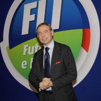 Foto Nicoloro G. 11/02/2011 Rho Fiera Milano Assemblea Costituente di " Futuro e Liberta' " che ha visto la partecipazione di delegati da tutt' Italia. nella foto Adolfo Urso