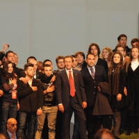 Foto Nicoloro G. 11/02/2011 Rho Fiera Milano Assemblea Costituente di " Futuro e Liberta' " che ha visto la partecipazione di delegati da tutt' Italia. nella foto Gianfranco Fini e i giovani di Generazione Italia