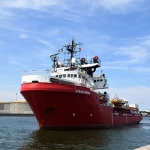 Foto Nicoloro G.   16/07/2025   Ravenna   E\' attraccata  al porto di Ravenna la nave ong Ocean Viking con a bordo soltanto 16 migranti salvati davanti alle coste libiche. nella foto la nave Ocean Viking.