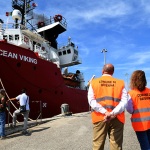 Foto Nicoloro G.   16/07/2025   Ravenna   E\' attraccata  al porto di Ravenna la nave ong Ocean Viking con a bordo soltanto 16 migranti salvati davanti alle coste libiche. nella foto un momento dell\' attracco.