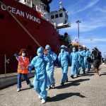 Foto Nicoloro G.   16/07/2025   Ravenna   E' attraccata  al porto di Ravenna la nave ong Ocean Viking con a bordo soltanto 16 migranti salvati davanti alle coste libiche. nella foto un momento dello sbarco.
