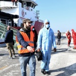 Foto Nicoloro G.   21/03/2024   Porto Corsini - Ravenna   Ha attraccato al terminal di Porto Corsini la nave Ong \' Life Support \' di Emergwncy con a bordo 71 migranti, 70 uomini, dei quali 3 minori, e 1 donna.  In particolare 61 vengono dal Bangladesh, 9 dall\' Eritrea e 1 dall\' Egitto. nella foto un momento dello sbarco dei migranti.