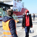 Foto Nicoloro G.   21/03/2024   Porto Corsini - Ravenna   Ha attraccato al terminal di Porto Corsini la nave Ong \' Life Support \' di Emergwncy con a bordo 71 migranti, 70 uomini, dei quali 3 minori, e 1 donna.  In particolare 61 vengono dal Bangladesh, 9 dall\' Eritrea e 1 dall\' Egitto. nella foto un momento dello sbarco dei migranti.