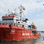 Foto Nicoloro G.   25/05/2024   Ravenna   E\' approdata nel porto di Ravenna la nave ong Sea Eye con a bordo 52 migranti di cui 6 minori. nella foto la nave Sea Eye.