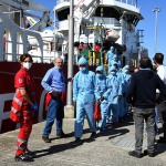 22/04/2025   Ravenna   Ha attraccato al porto di Ravenna la nave ong Life Support di Emergency con a bordo 82 migranti tra cui 11 donne,  una donna incinta al sesto mese, 2 donne minori non accompagnate, 23  uomini minori non accompagnati, 1 bambino e una bambina  accompagnati. Tutti partiti dalla Libia provengono dal Sudan, dall' Eritrea, dall' Etiopia, dal Ghana, dal Togo e dalla Nigeria. nella foto un momento dello sbarco dei migranti.