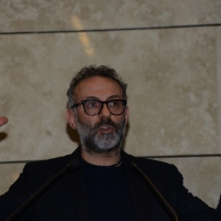 Foto Nicoloro G.  26/03/2014  Bologna   A 400 giorni dall' Expo 2015 si è svolto un incontro che, partendo dal tema " Nutrire il pianeta ", si pone l' obiettivo di portare l' attenzione dall' Esposizione direttamente ai campi e agli stabilimenti produttivi della regione Emilia-Romagna. nella foto lo chef di fama internazionale Massimo Bottura.