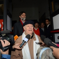 Foto Nicoloro G. 30/05/2013 Milano E' stata allestita nel Piccolo Teatro di via Rovello la camera ardente per Franca Rame, l' attrice si è spenta a 84 anni nella sua casa di Porta Romana a Milano. nella foto Dario Fo – Jacopo Fo