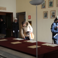 Foto Nicoloro G. 30/01/2012 Milano Allestita in una sala del Comando della Polizia Municipale in piazza Beccaria la camera ardente per il vigile Nicolo' Savarino, ucciso travolto da un SUV. nella foto Colleghi e comuni  cittadini rendono omaggio alla salma del vigile ucciso