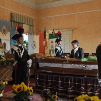 Foto Nicoloro G. 24/03/2012 Santarcangelo (RN) E' stata allestita nella sala del Consiglio Comunale di Santarcangelo la camera ardente della salma di Tonino Guerra prima di essere portata nella piazza principale per l' ultimo saluto della sua cittadina dove era nato il 16 marzo 1920. nella foto Il feretro nella Sala del Consiglio Comunale di Santarcangelo