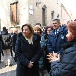 Foto Nicoloro G.   17/01/2020   Ravenna    Campagna elettorale per le votazioni regionali del 26 gennaio in Emilia-Romagna. nella foto la presidente di Fratelli d' Italia Giorgia Meloni con la guida durante la visita alla tomba di Dante.